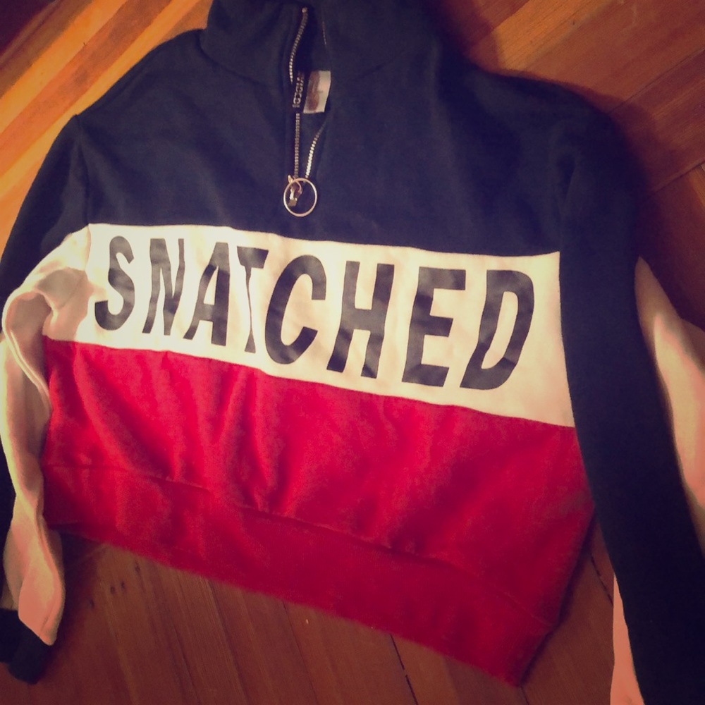 Cute “snatched” crop top long sleeve sweater